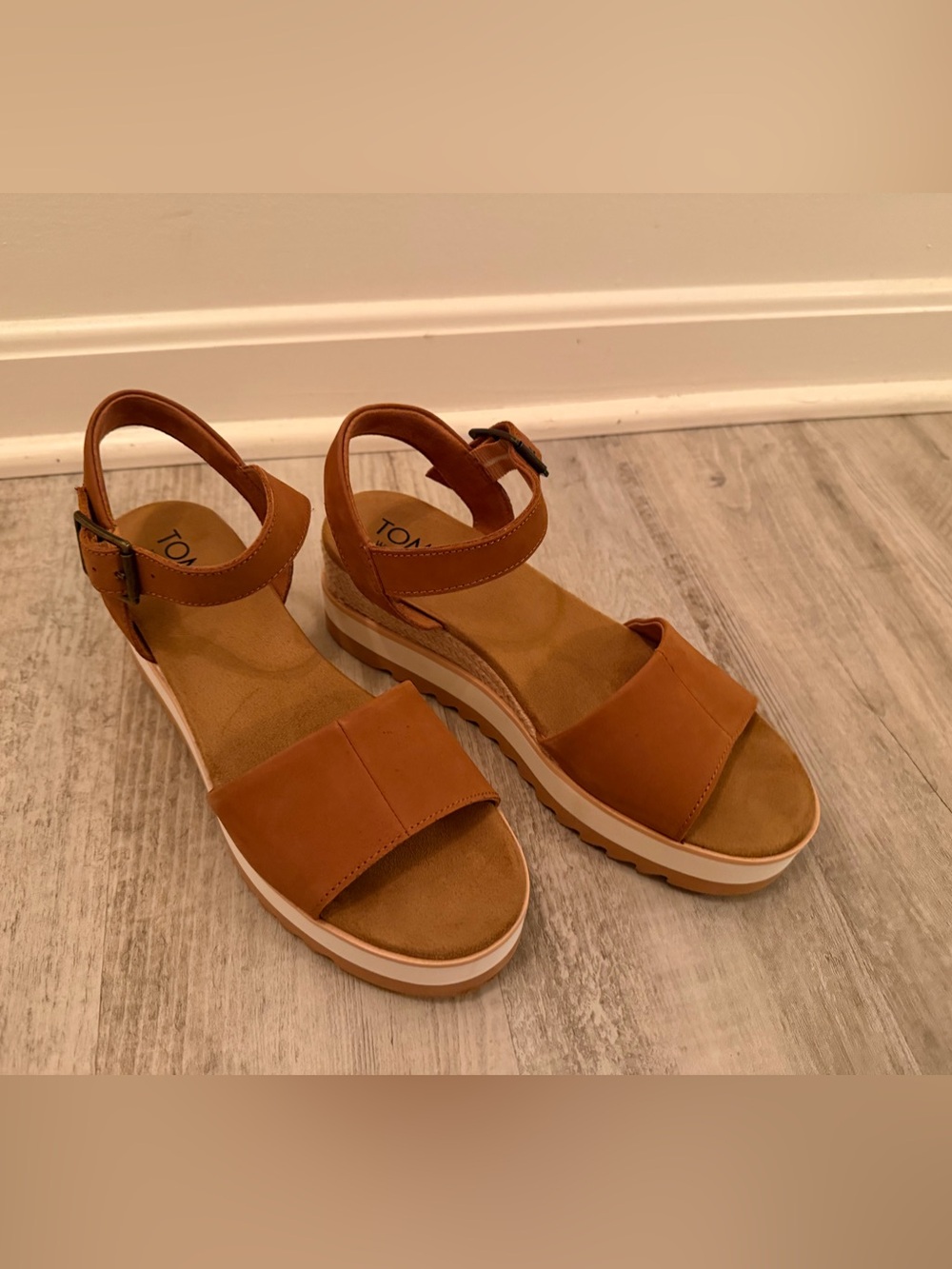 Toms Platform Sandals in Cognac